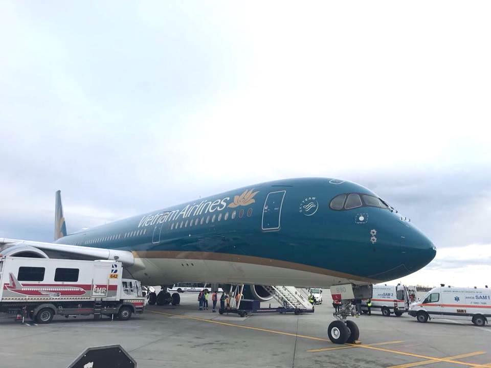 Máy bay của hãng Vietnam Airlines phải hạ cánh khẩn cấp vì hành khách lên cơn co giật.